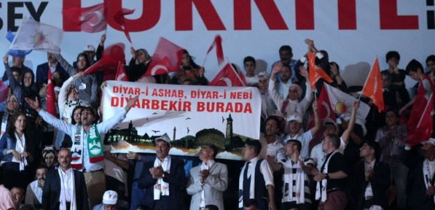 ak_parti_kongresinde_diyarbakir_teskilatina_alkis_1442047443_0117.jpg