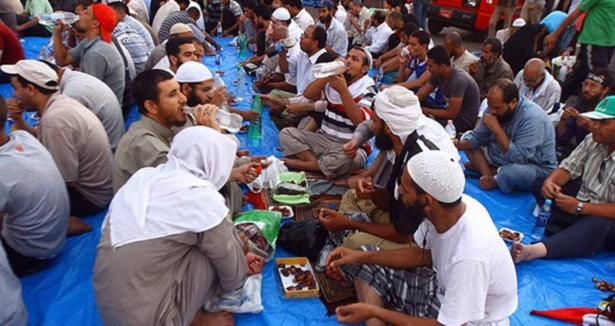 misirda-iftar-yardimi.jpg